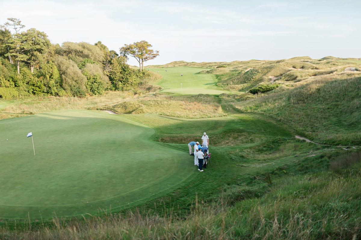  For many golfers, the game's deepest memories are not just about shots, but about the people walking beside them. Photo by Jennifer Kalenberg on Unsplash.
