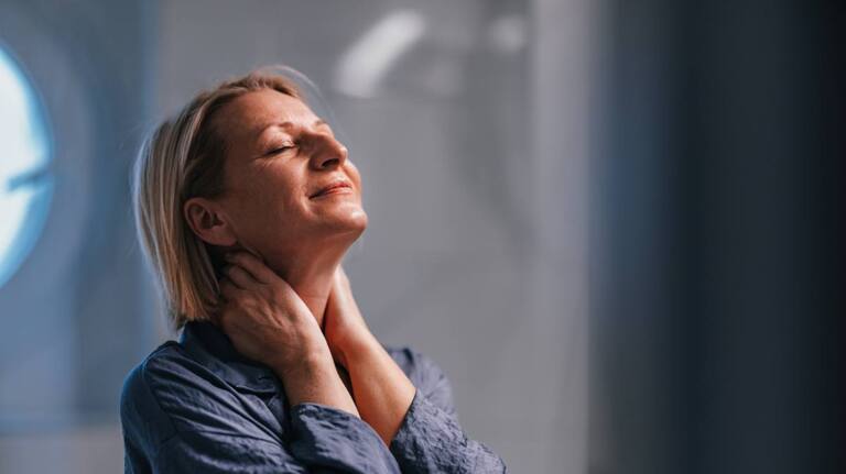 Reddit Users Rave About Castor Oil for Thyroid Health—But Does It Work?