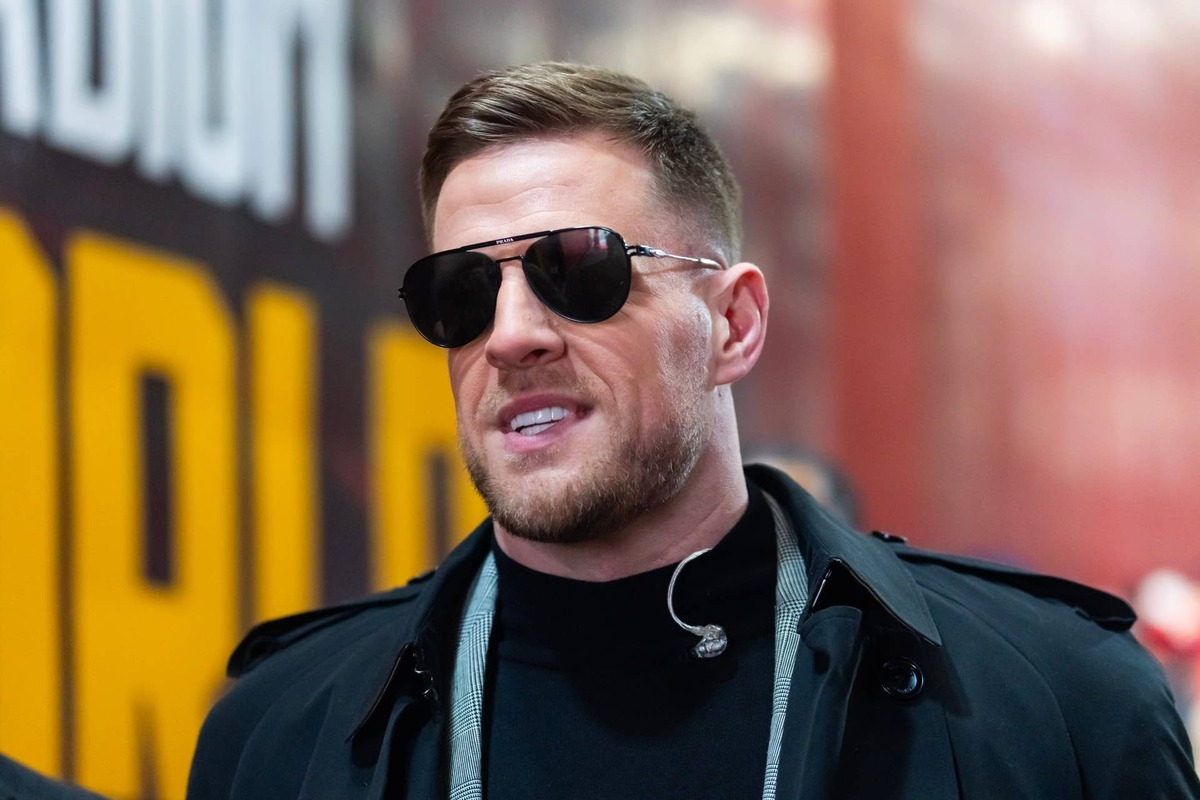  Jan 26, 2025; Kansas City, MO, USA; Former player J.J. Watt in attendance of the Kansas City Chiefs game against the Buffalo Bills in the AFC Championship game at GEHA Field at Arrowhead Stadium. Mandatory Credit: Mark J. Rebilas-Imagn Images 