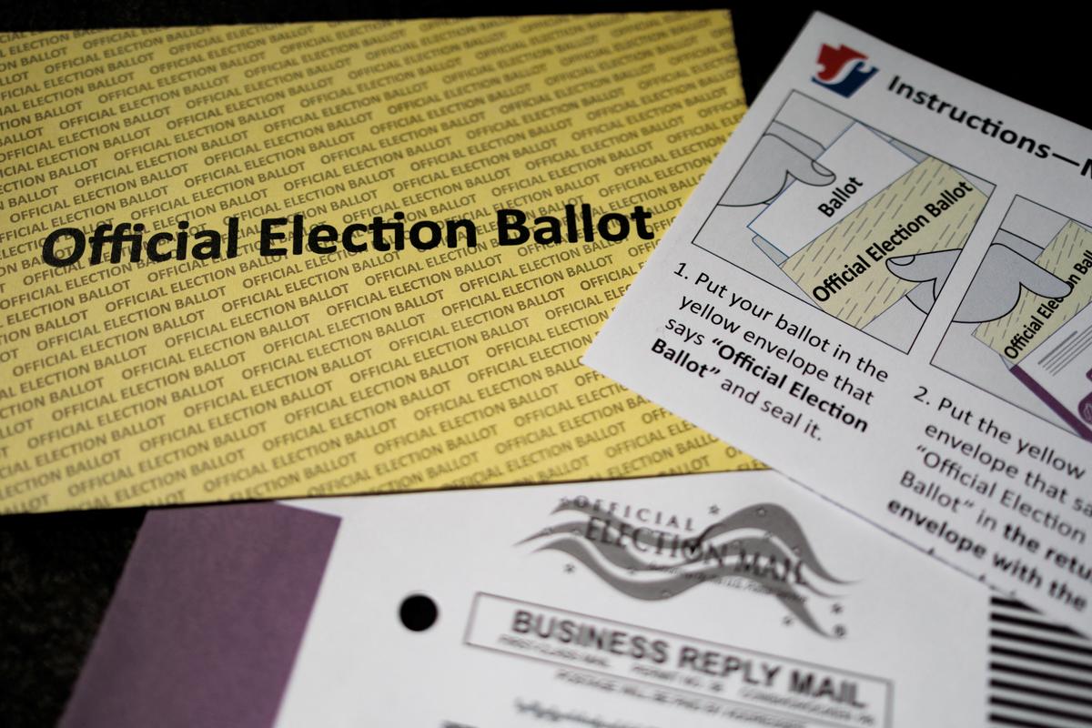 A mail-in ballot, during the Pennsylvania primary election, is displayed in this illustration picture taken in Philadelphia, Pennsylvania, U.S., May 19, 2026.  REUTERS/Hannah Beier/Illustration