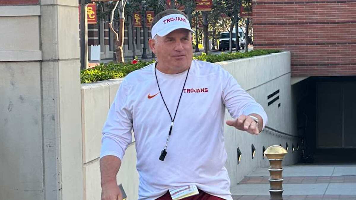  USC Trojans defensive coordinator Gary Patterson | USC Trojans on SI 