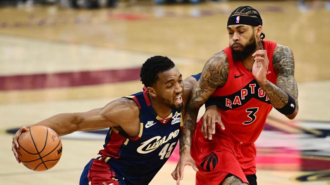  Donovan Mitchell led the way for the explosive Cavaliers with 32 points in their Game 1 win against the Raptors. | Ken Blaze-Imagn Images 