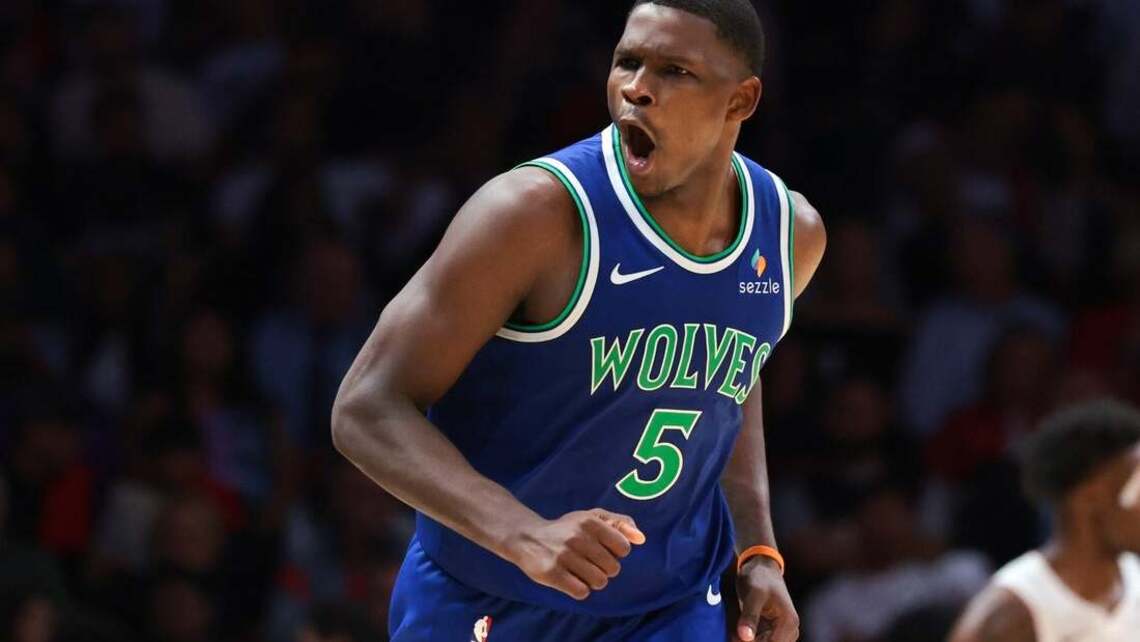 NBA roundup: Wolves' Anthony Edwards puts up 45 to beat Giannis, Heat 