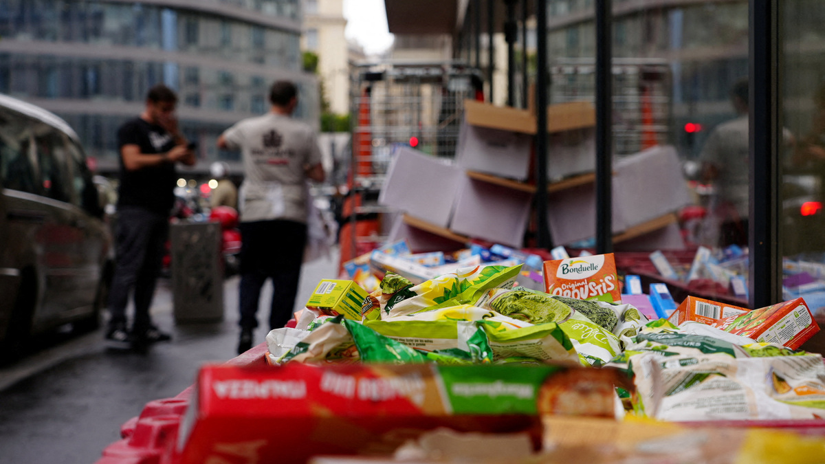 Investigators hunt French supermarket fridge hackers, no claim of ...