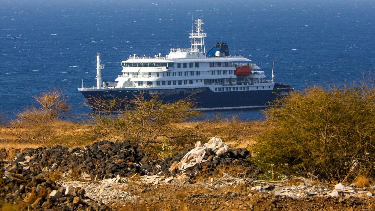 Dutch cruise ship MV Hondius is anchored off the coast of Praia on the island of Santiago, Cape Verde, on May 4, after three people died on board from hanta virus. Photo by Elton Monteiro/EPA