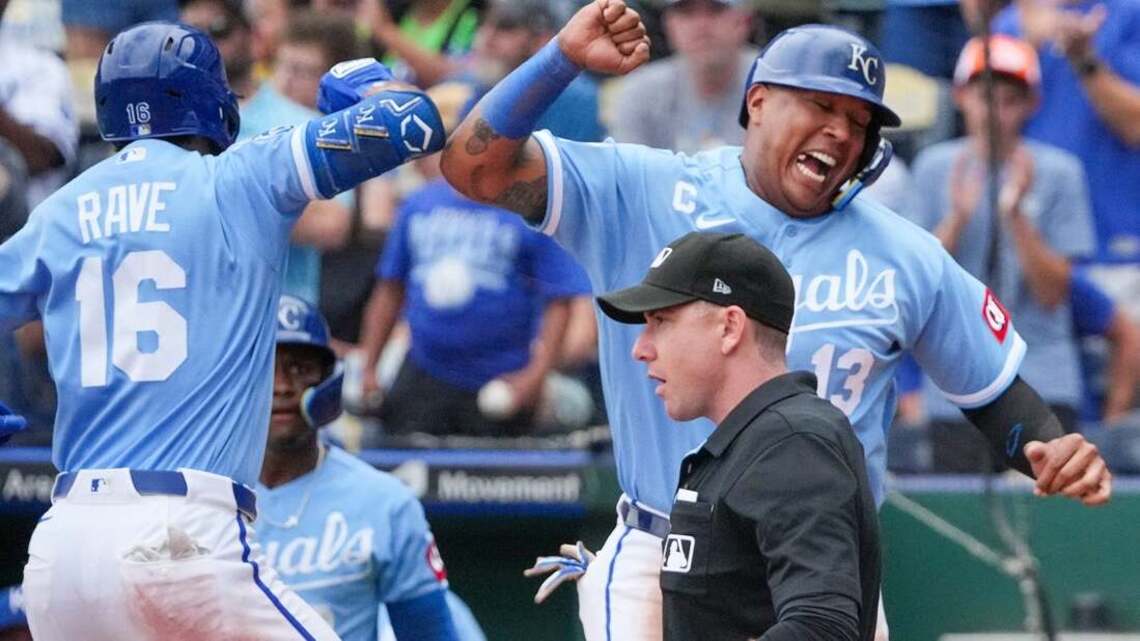 Royals outslug Tigers, polish off 7-0 homestand