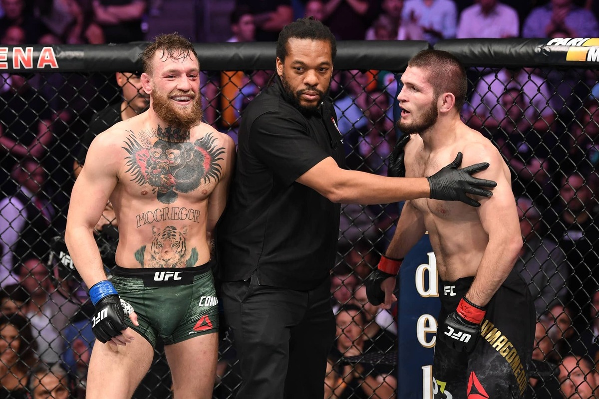  LAS VEGAS, NV - OCTOBER 06: Referee Herb Dean seperates Conor McGregor of Ireland and Khabib Nurmagomedov of Russia in their UFC lightweight championship bout during the UFC 229 event inside T-Mobile Arena on October 6, 2018 in Las Vegas, Nevada. (Photo by Josh Hedges/Zuffa LLC/Zuffa LLC)