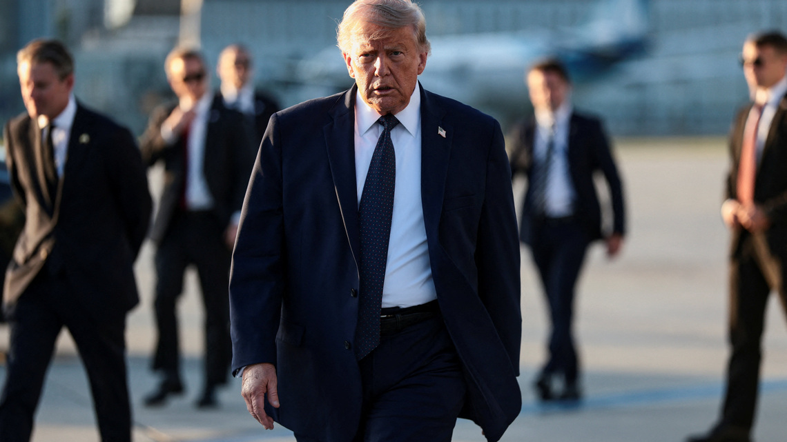 Trump signs memo aimed at ending Iran war, White House official says 
