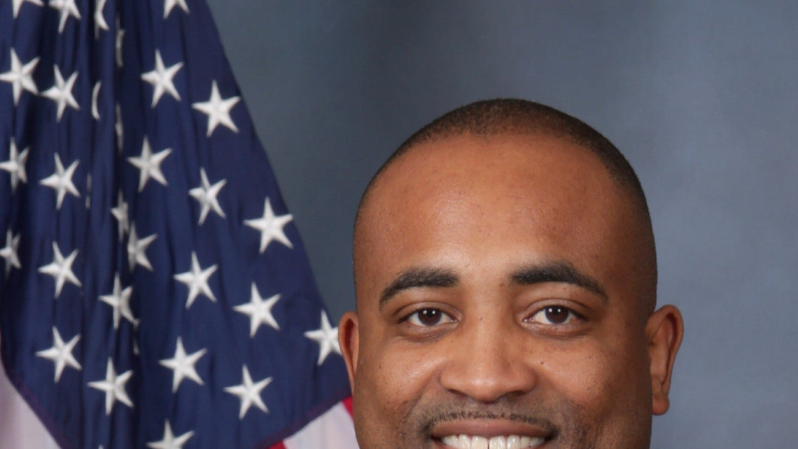 Former LMPD officer reaches plea deal in overtime theft case 