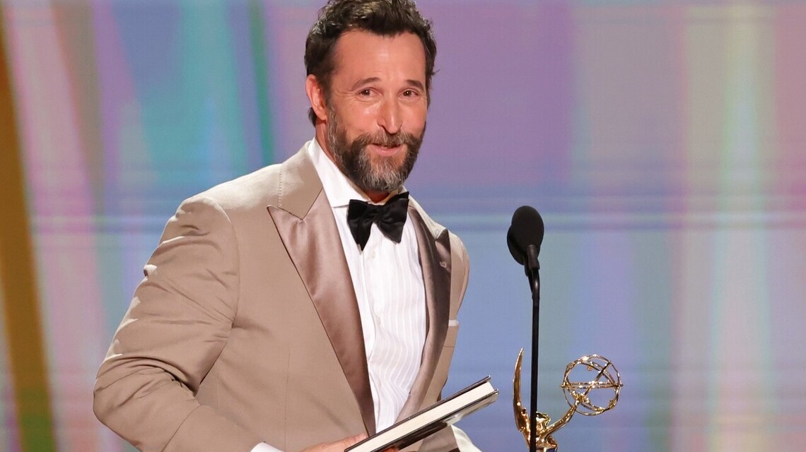 Noah Wyle Wins Outstanding Lead Actor in a Drama Series for 2nd Year in a Row 