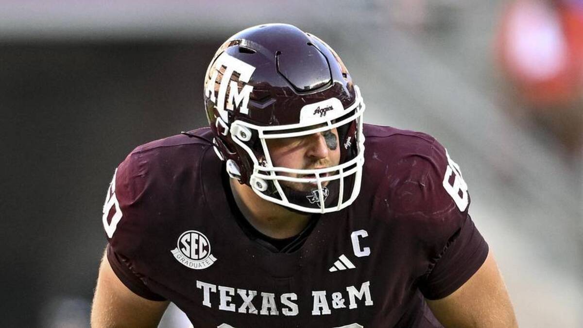  Sep 27, 2025; College Station, Texas, USA; Texas A&M Aggies offensive lineman Trey Zuhn III (60) lines up during the fourth quarter against the Auburn Tigers at Kyle Field. Mandatory Credit: Maria Lysaker-Imagn Images | Maria Lysaker-Imagn Images 