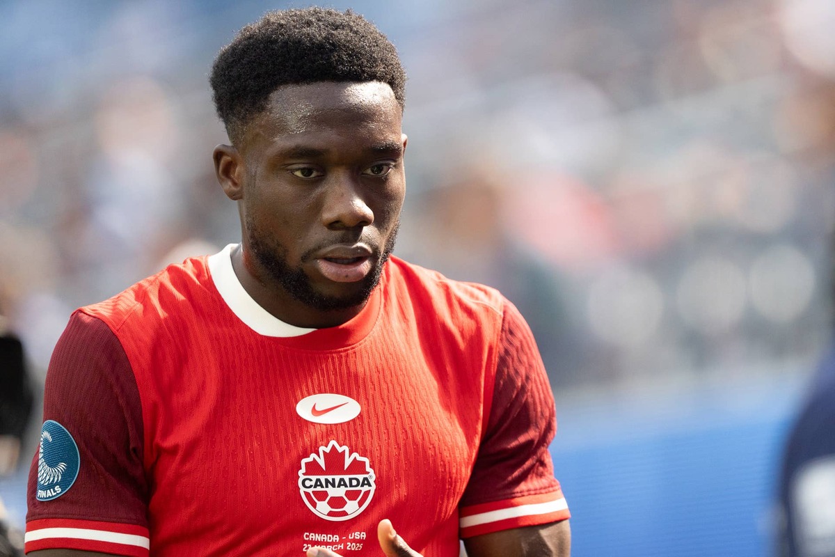  Alphonso Davies of Canada looks on during the CONCACAF Nations League third-place match between United States and Canada at SoFi Stadium on March 23, 2025 in Inglewood, California. (Photo by Alexis Quiroz/Jam Media/Getty Images) Photo by Alexis Quiroz/Jam Media/Getty Images