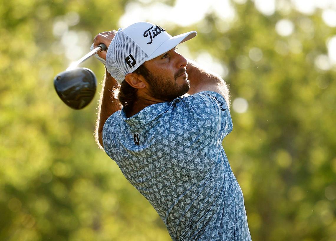  AVONDALE, LOUISIANA - APRIL 21: Max Homa plays his shot from the 11th tee during the first round of the Zurich Classic of New Orleans at TPC Louisiana on April 21, 2022 in Avondale, Louisiana. (Photo by Chris Graythen/Getty Images) 