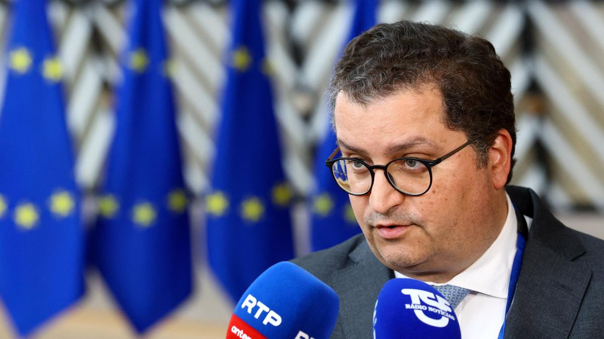FILE PHOTO: Portugal's Finance Minister Joaquim Miranda Sarmento attends a Eurozone Finance Ministers meeting in Brussels, Belgium May 4, 2026.  REUTERS/Yves Herman/File Photo