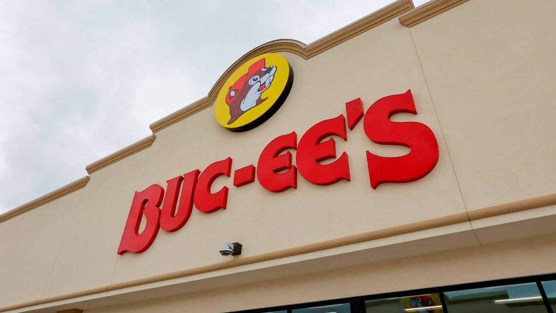 When will new Buc-ee’s open near road to Hilton Head Island?