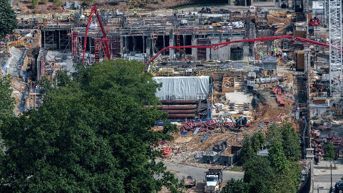 Construction continues on the planned White House ballroom in the area of the former East Wing in Washington, D.C., U.S., May 14, 2026. REUTERS/Evelyn Hockstein
