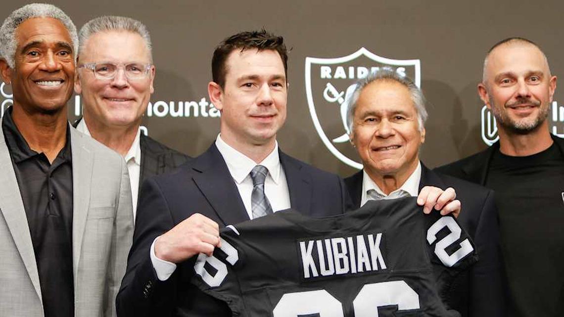 Coach Klint Kubiak and GM John Spytek flanked by multiple NFL, Raider greats. | Darrell Craig Harris, On SI 