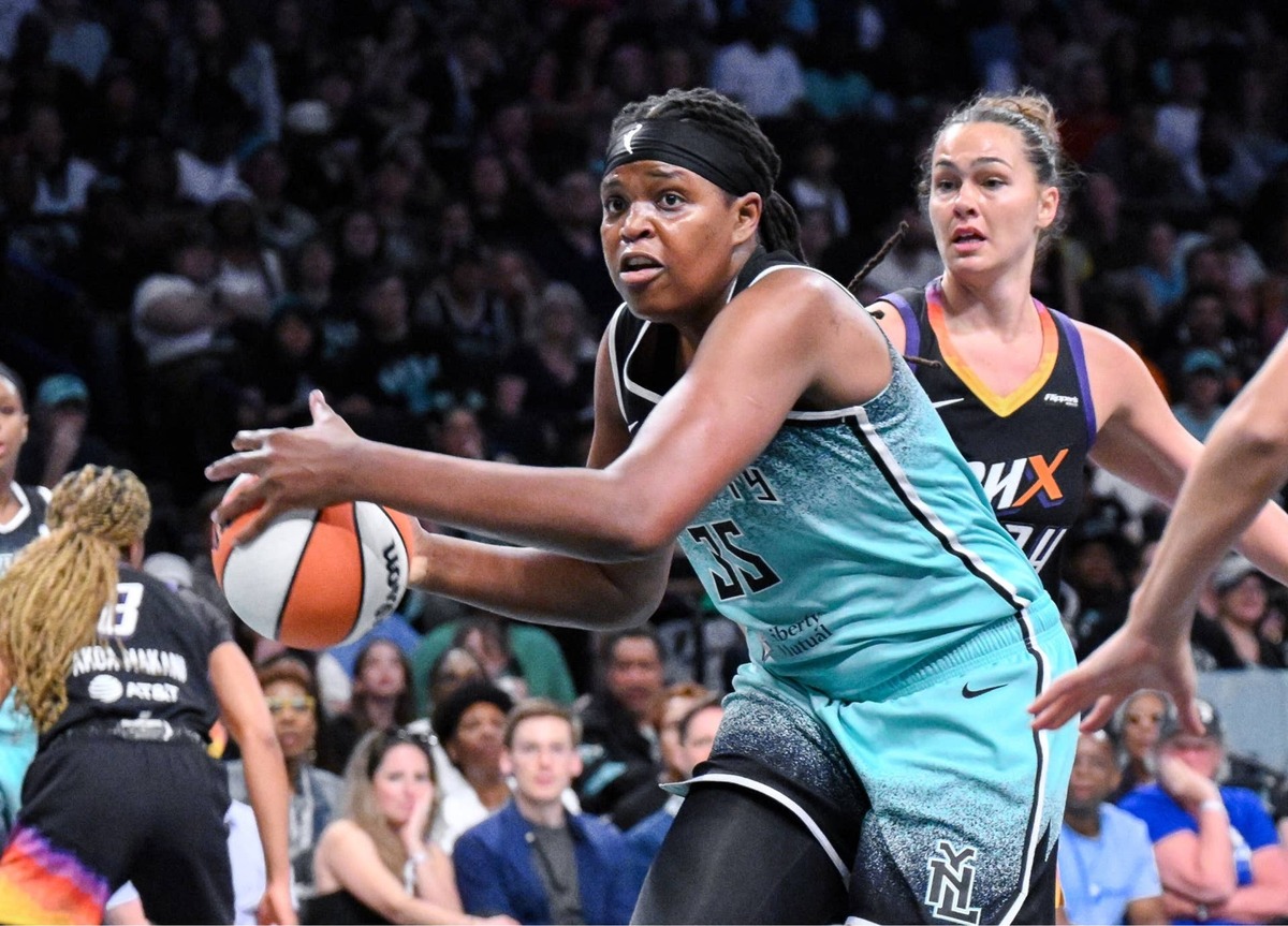  New York Liberty center Jonquel Jones (35) Mandatory Credit: John Jones-Imagn Images