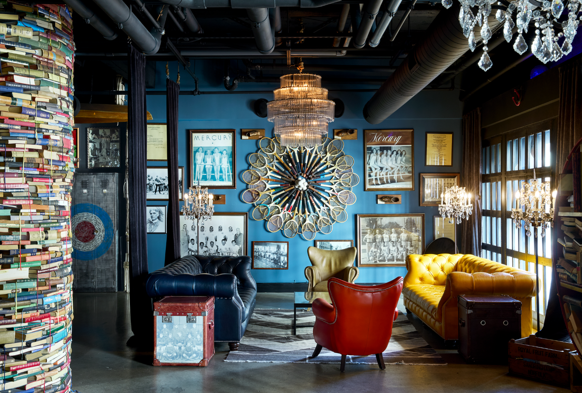  Blue Room at the Los Angeles Athletic Club. 