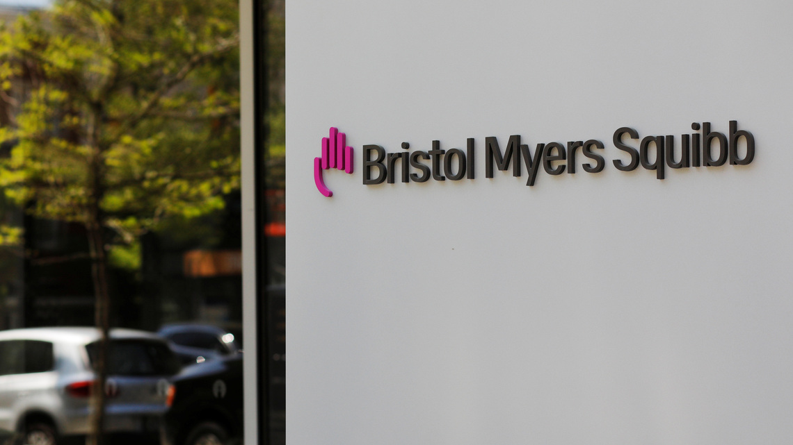 Bristol Myers' lung disease drug succeeds at lower dose in late-stage trial 