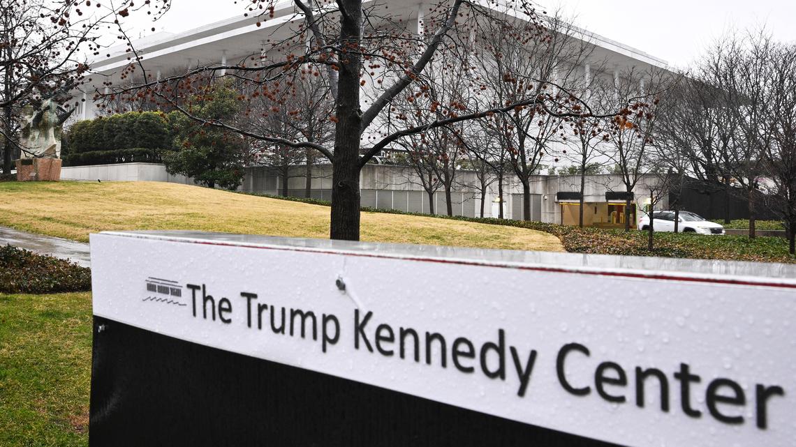 Judge orders Trump's name be removed from Kennedy Center 