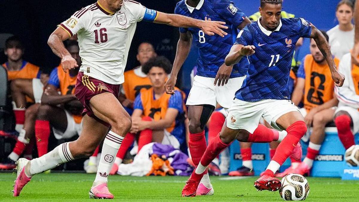  Rodri (left) is dominating the World Cup. | Erick W. Rasco/Sports Illustrated 