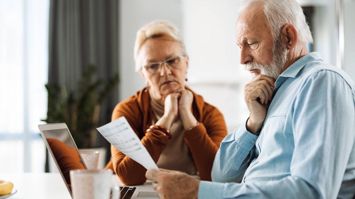  IRA rollover rules create costly delays and tax complications for retirees using 401(k) savings for charitable distributions. 