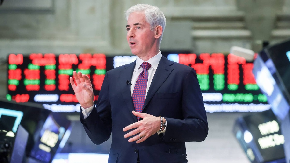  Bill Ackman calls Amazon, Microsoft, and Meta overlooked bargains, backing Microsoft with a $2.09 billion stake and trimming Alphabet. 
