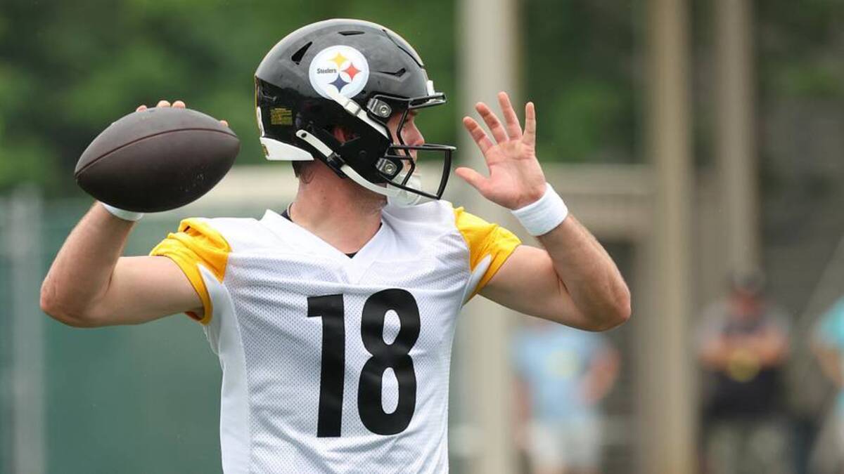  Jun 9, 2026; Pittsburgh, PA, USA; Pittsburgh Steelers quarterback Will Howard (18) participates in drills during Minicamp at UPMC Rooney Sports Complex. Mandatory Credit: Charles LeClaire-Imagn Images | Charles LeClaire-Imagn Images 