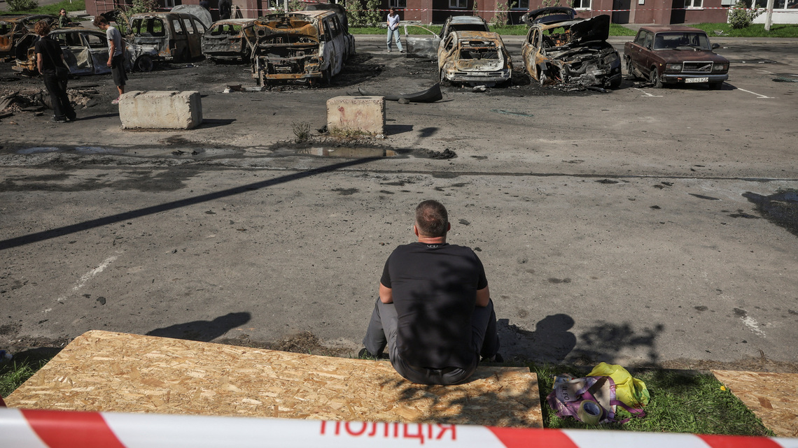 Russia devastates Ukrainian food storage in stepped up attacks on logistics 