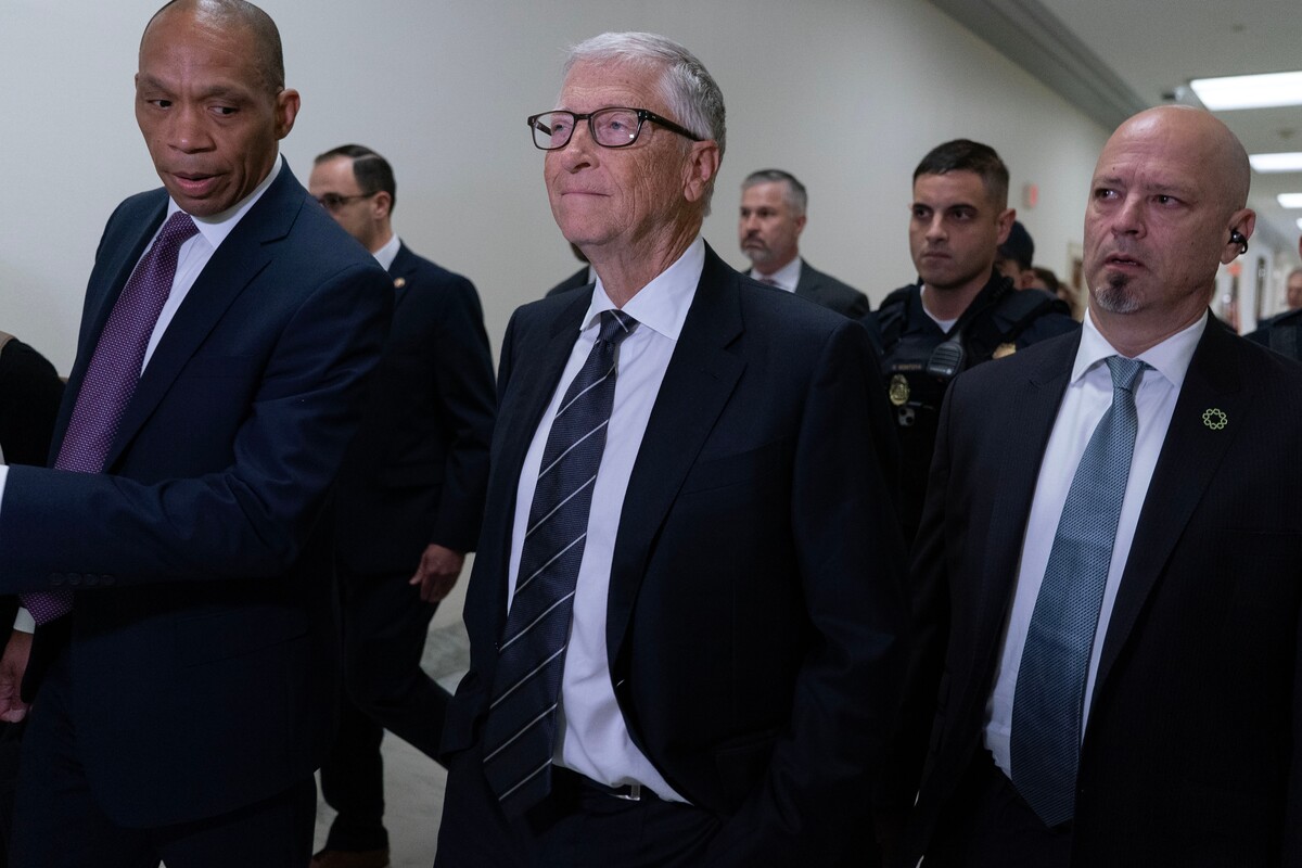  Bill Gates, co-founder of Microsoft, arrives on Capitol Hill for a closed-door interview with the House Oversight Committee investigating convicted sex offender Jeffrey Epstein, in Washington, Wednesday, June 10, 2026. (AP Photo/Jose Luis Magana) 