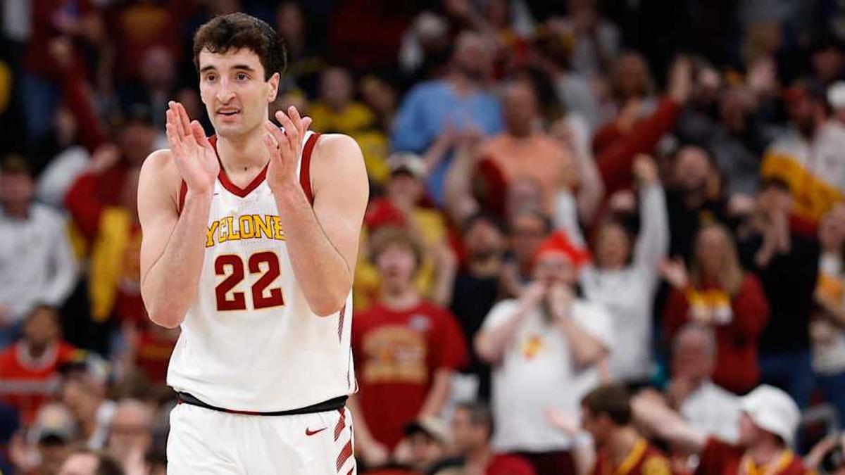  Iowa State forward Milan Momcilovic reacts in the first half against Tennessee. | Kamil Krzaczynski-Imagn Images 