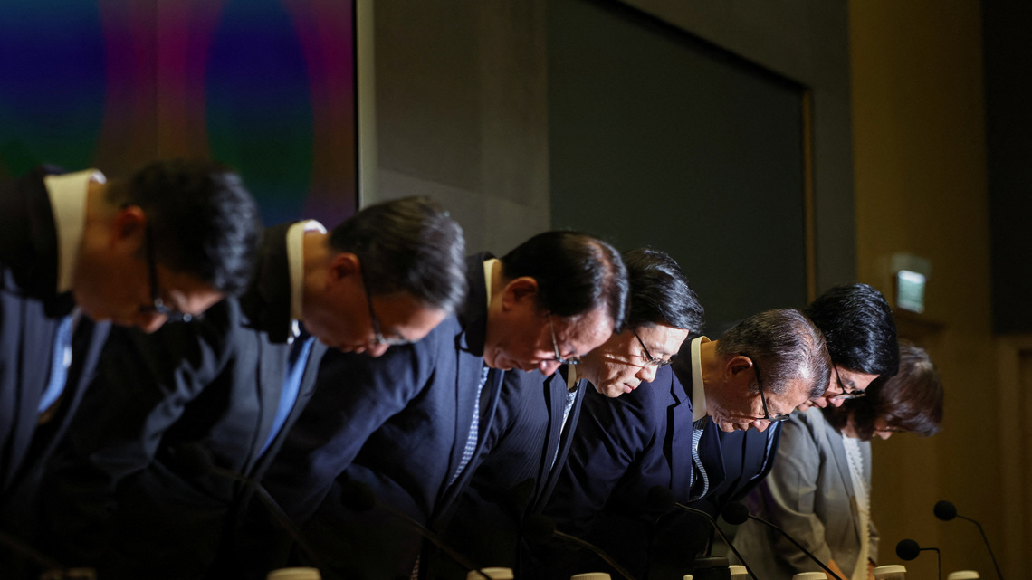 Hong Kong leader apologises for deadly Tai Po fire, pledges reforms 
