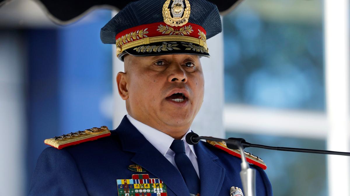 FILE PHOTO: Philippine National Police chief Ronald Dela Rosa speaks during the founding anniversary of the Philippine National Police celebration at Camp Crame, in Quezon city Metro Manila, Philippines February 6, 2017.    REUTERS/Erik De Castro/File Photo