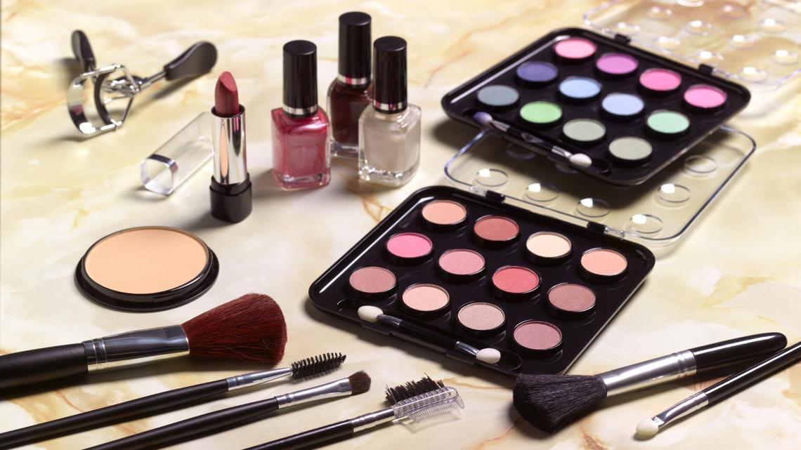 Amazon's Summer Beauty Event Is Here, And These Are the Deals We're Adding to Our Carts 