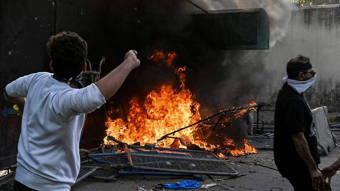 At least 22 people killed in protests outside US Consulate, across Pakistan