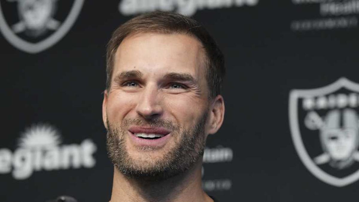  Apr 8, 2026; Las Vegas, NV, USA; Las Vegas Raiders quarterback Kirk Cousins speaks at a press conference at Intermountain Health Performance Center. Mandatory Credit: Candice Ward-Imagn Images | Candice Ward-Imagn Images 