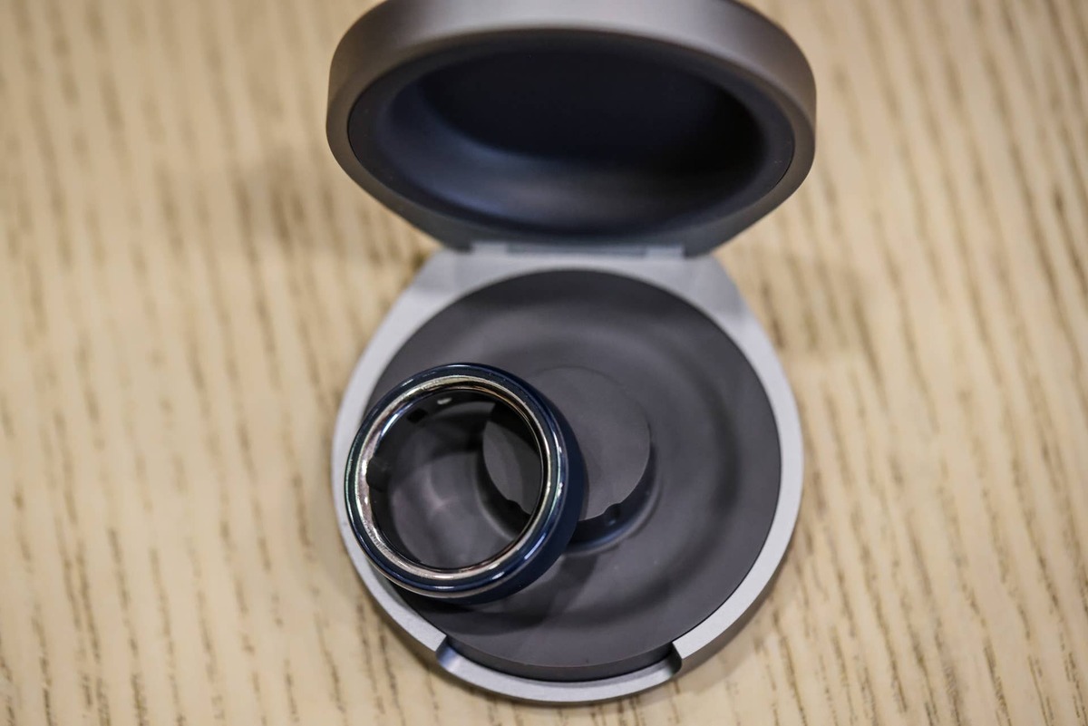  Oura's biggest threat yet may wear an Apple logo. 