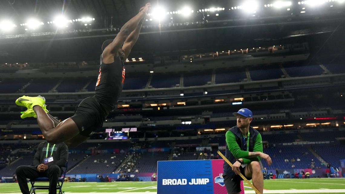 Lions rookie WR Kendrick Law out for season with torn ACL 