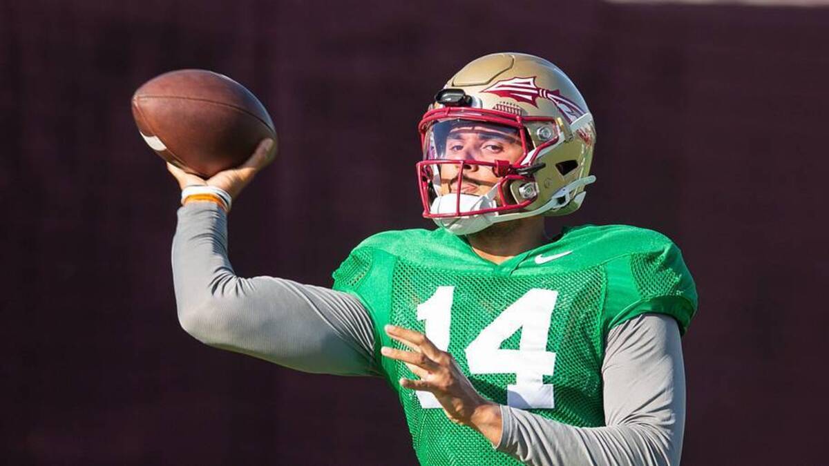  Florida State Seminoles quarterback Ashton Daniels (14) winds up to pass Thursday, April 9, 2026. | Alicia Devine/Tallahassee Democrat / USA TODAY NETWORK via Imagn Images 