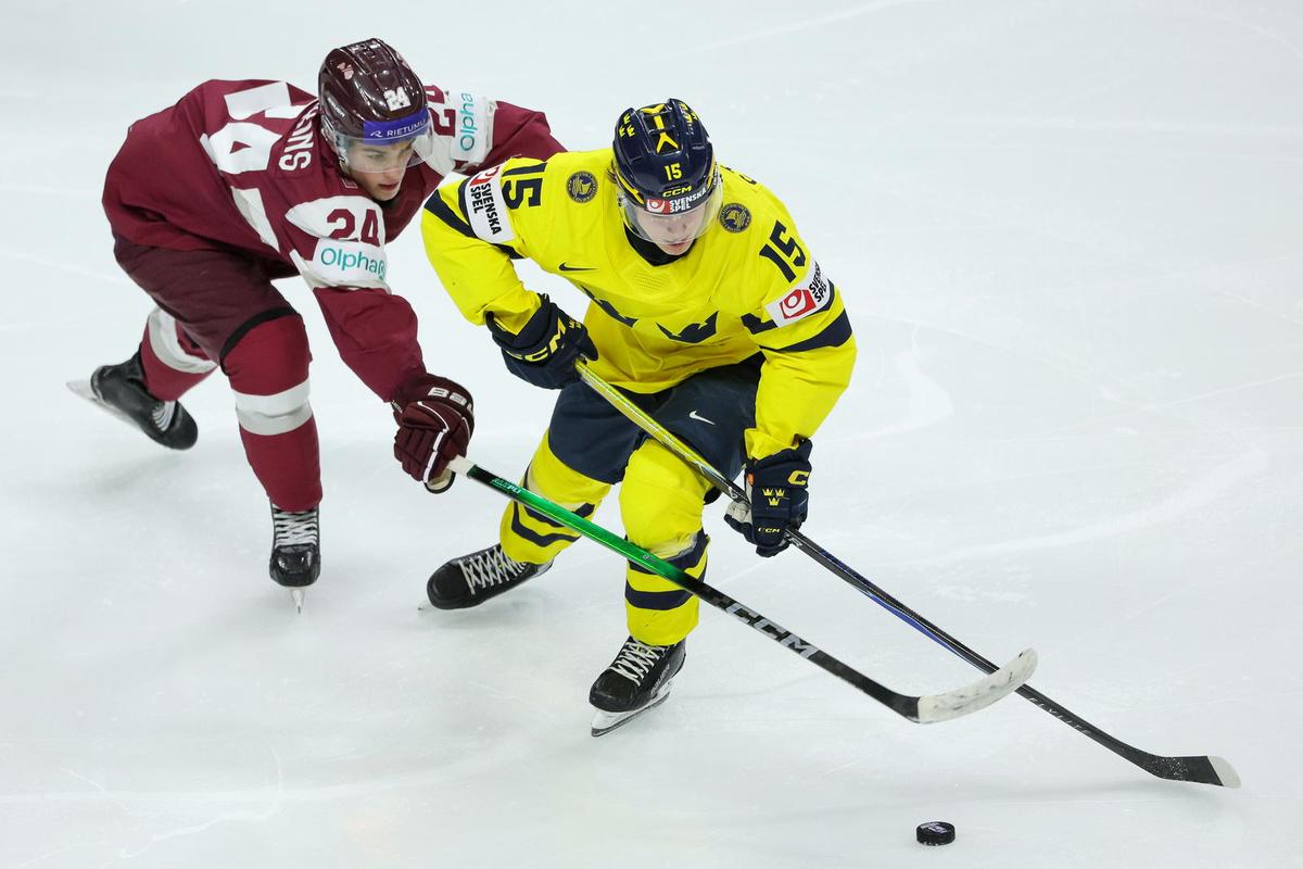  Rutherford: Third-Overall Pick Will Be ‘A Great Building Block' For The Canucks 