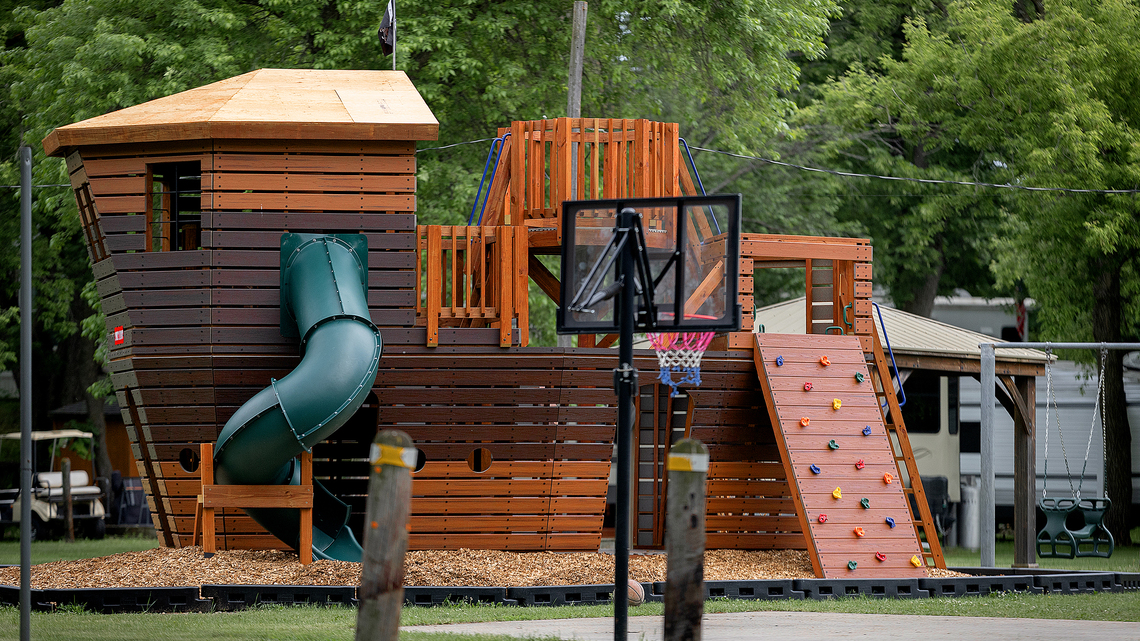 In Minnesota's dwindling mom-and-pop resort culture, Ten Mile Lake keeps it in the family 