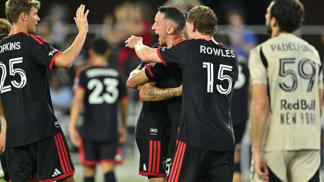 D.C. United hold off Red Bulls despite playing man down 