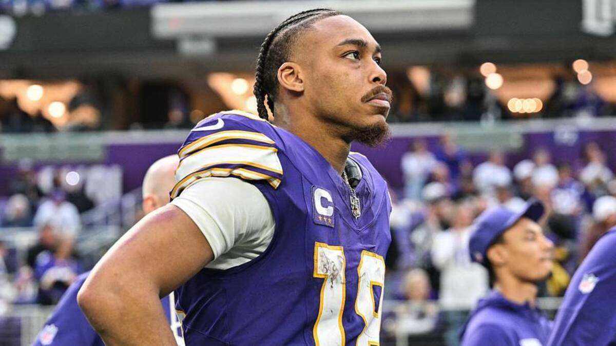  Minnesota Vikings wide receiver Justin Jefferson (18) looks on after the game against the Green Bay Packers at U.S. Bank Stadium. | Jeffrey Becker-Imagn Images 