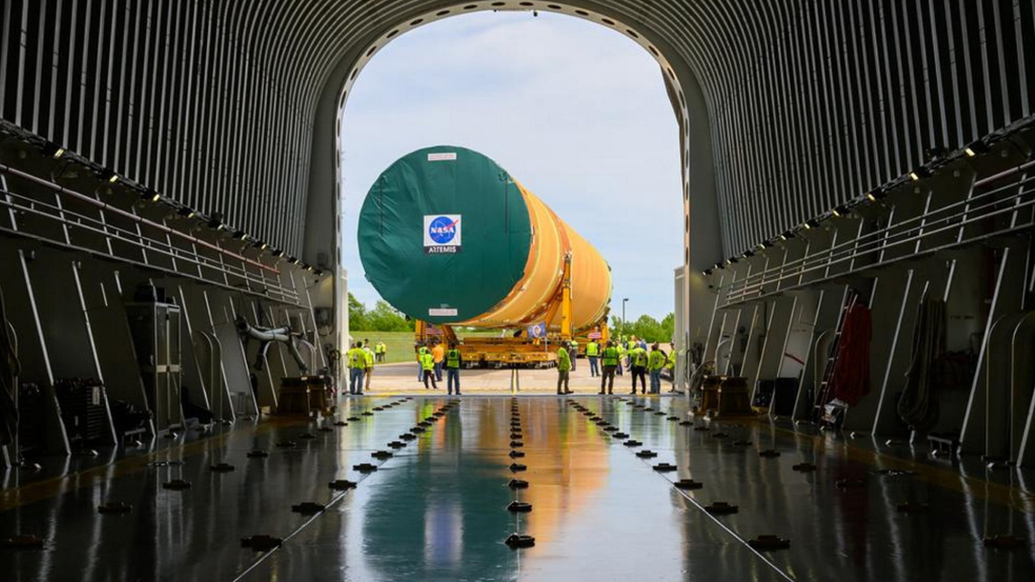 (NASA/Michael DeMocker via SWNS). 