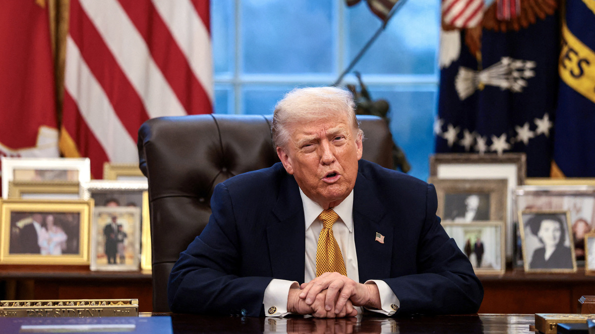 U.S. President Donald Trump is interviewed by Reuters White House correspondent Steve Holland (not pictured) during an exclusive interview in the Oval Office in the White House in Washington, D.C., U.S., January 14, 2026. REUTERS/Evelyn Hockstein/File Photo