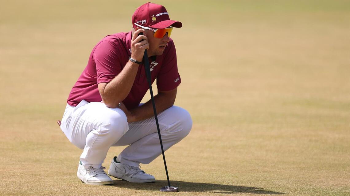 Lucas Herbert rides 62 to Open lead midway through 2nd round 
