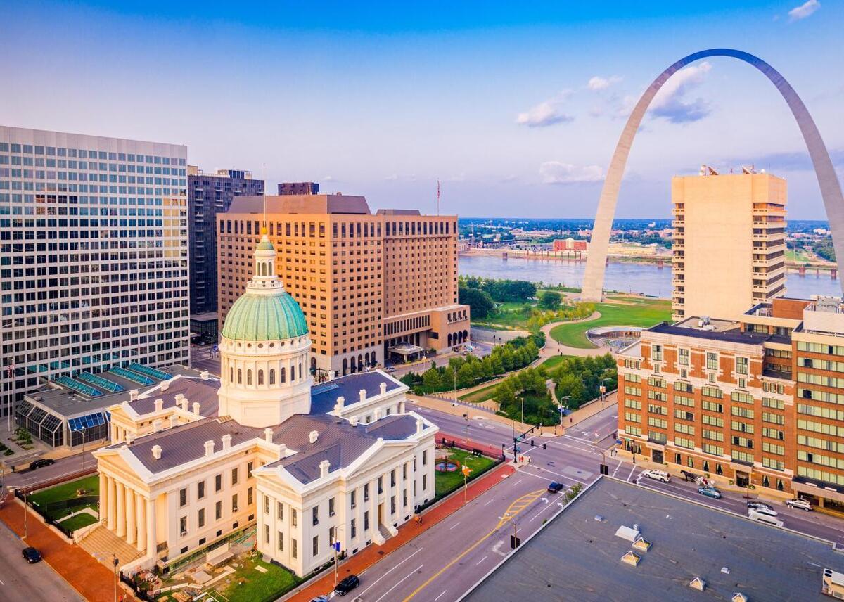  Sean Pavone // Shutterstock 