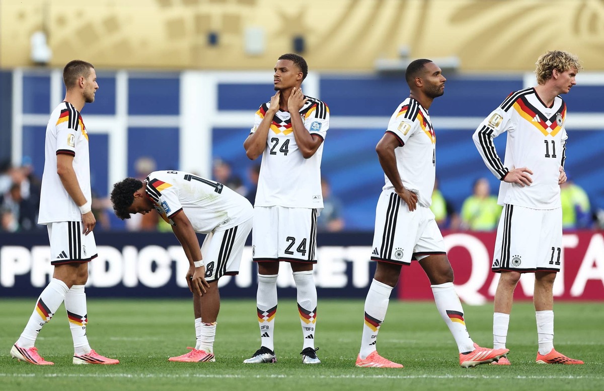  Players of Germany shows dejection after their loss through the penalty shootout after the FIFA World Cup 2026 Round Of 32 match between Germany and Paraguay at Boston Stadium on June 29, 2026 in Foxborough, Massachusetts. (Photo by Megan Briggs/Getty Images) Photo by Megan Briggs/Getty Images