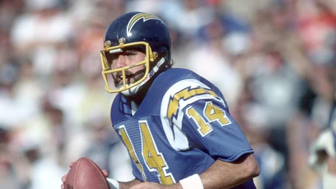 Unknown date & location, USA; FILE PHOTO; San Diego Chargers quarterback (14) Dan Fouts during 1983 season. Mandatory Credit: Photo by Malcolm Emmons-Imagn Images | Malcolm Emmons-Imagn Images 